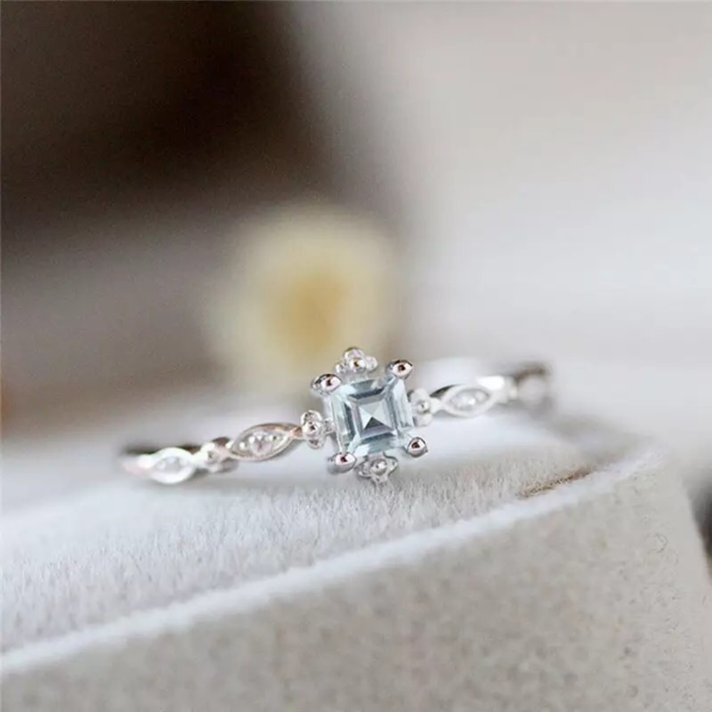 5⭐️ FAV BESTSELLER vintage blue topaz crystal ring